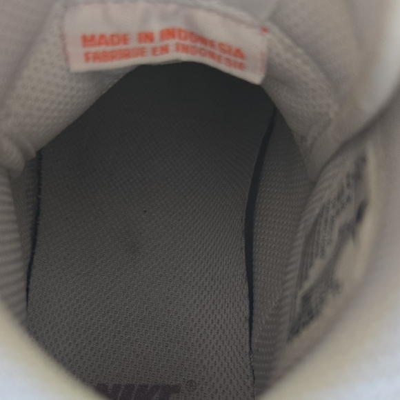 Nike Kids White and Orange High-Top Sneakers - Picture 7 of 12